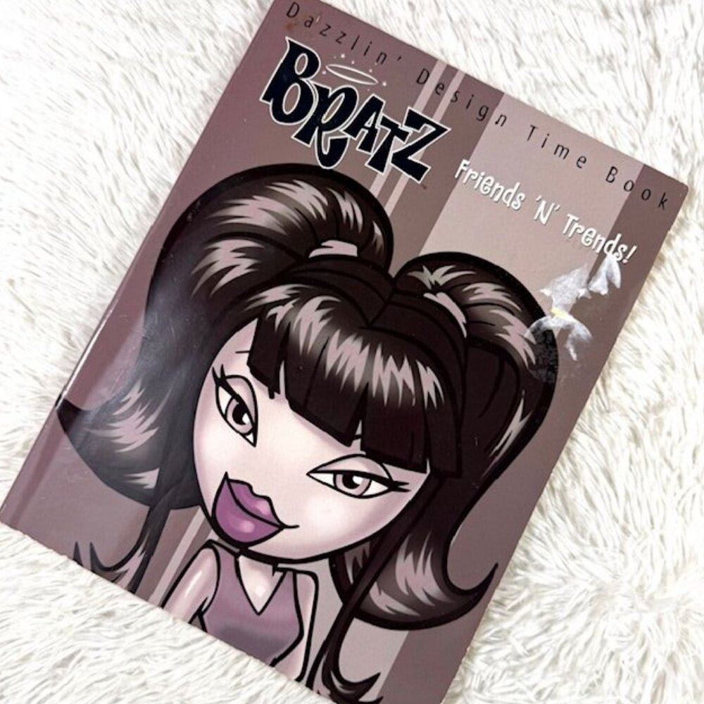 Vintage BRATZ Friends 'N' Trends! Dazzlin' Design Time Book
